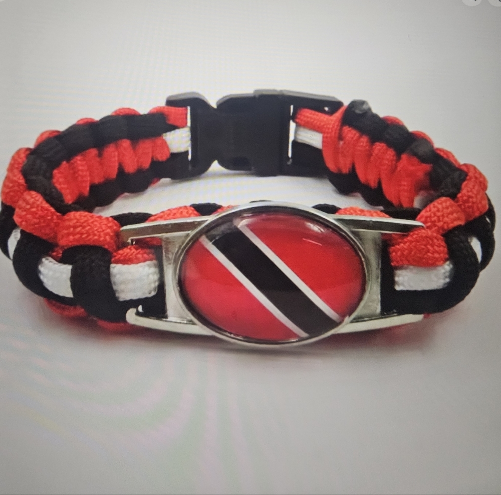 Trinidad & Tobago Flag Paracord Bracelet**Unisex Wear**